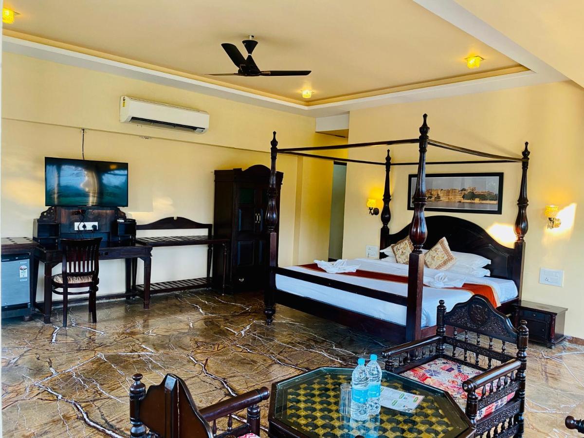 Hotel Aravali Valley 4*