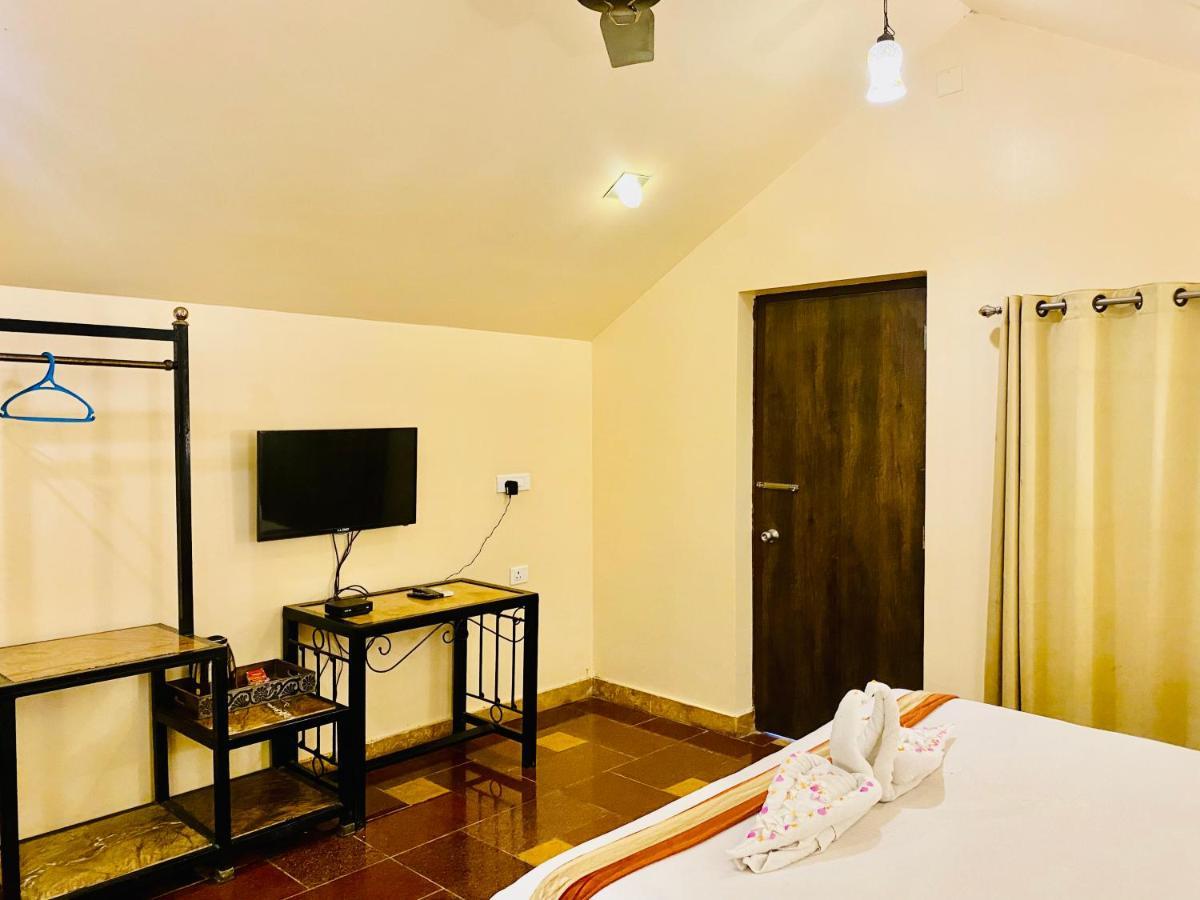Aravali Valley Hotel