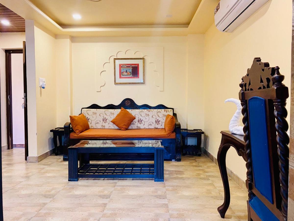 Aravali Valley Hotel