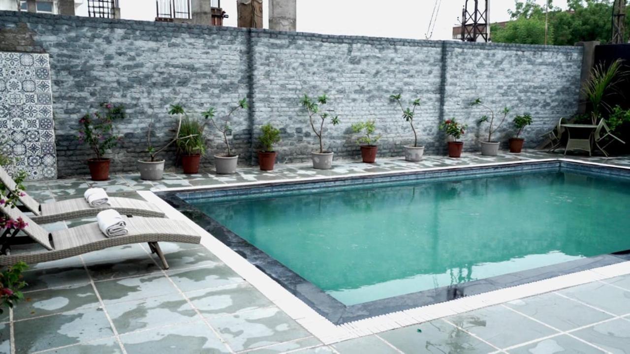 Ratnam By Vasudha Hotels 3*