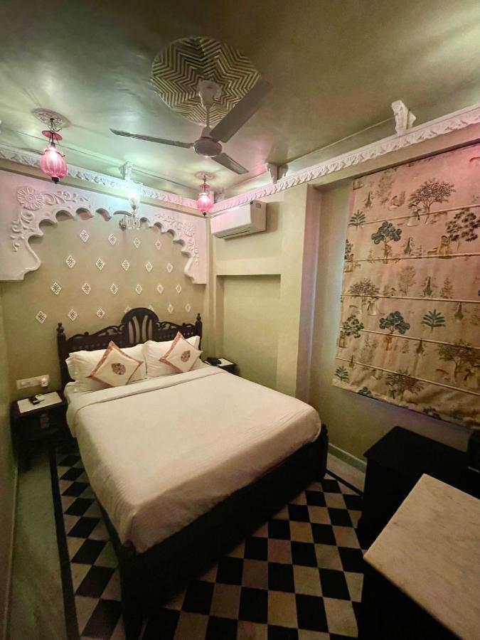 Shahpura Oladar Boutique Hotel 4*
