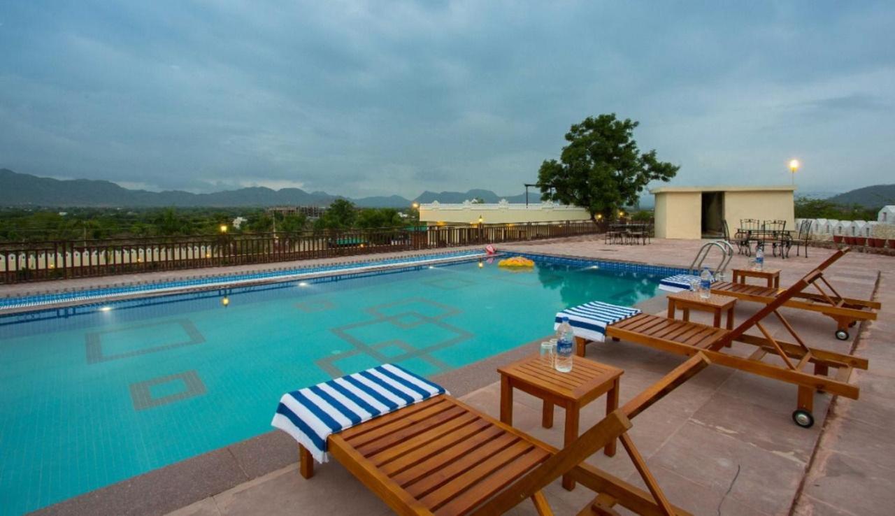 Hotel Hill Garden 4*