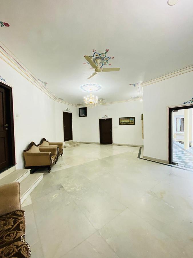 Hill Garden Hotel