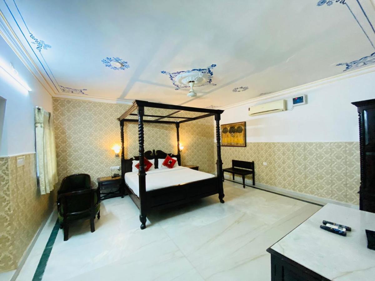 Hill Garden Hotel 4*