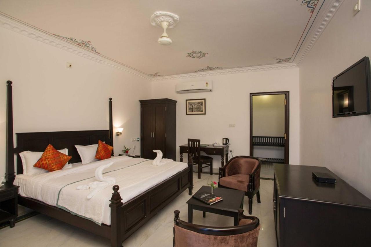 Hill Garden Hotel