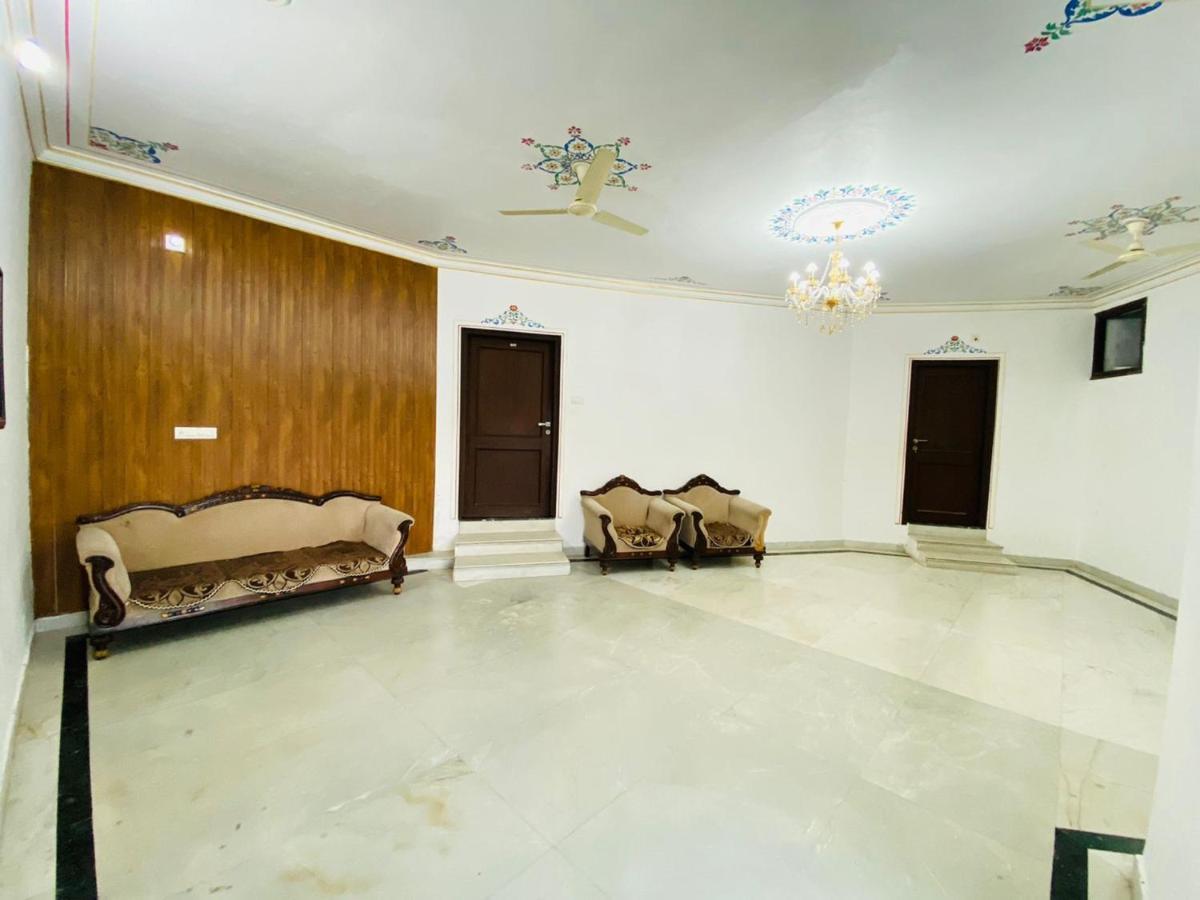 Hill Garden Hotel