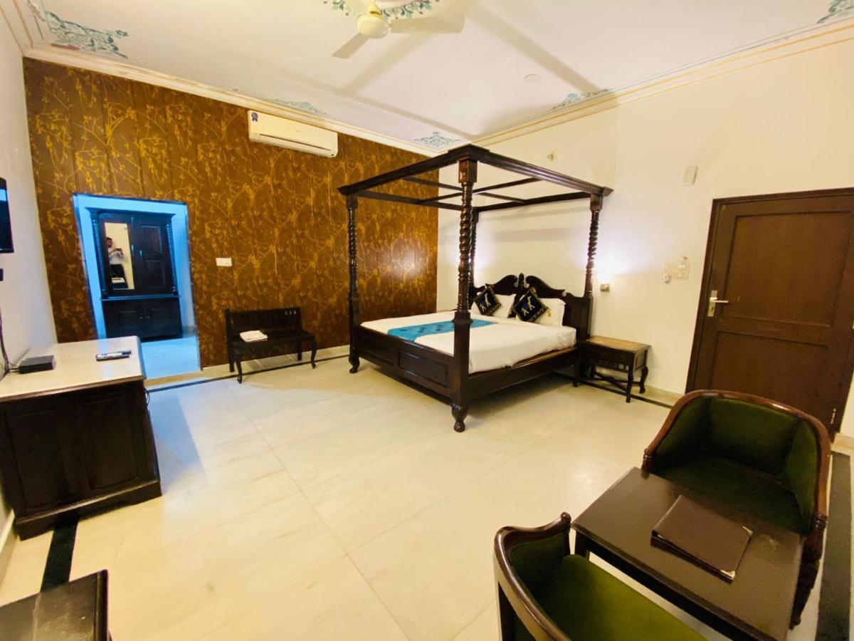 Hill Garden Hotel 4*