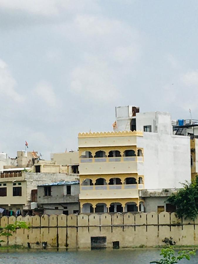 Haveli Balavh With Lake Facing Balcony 3* Udaipur