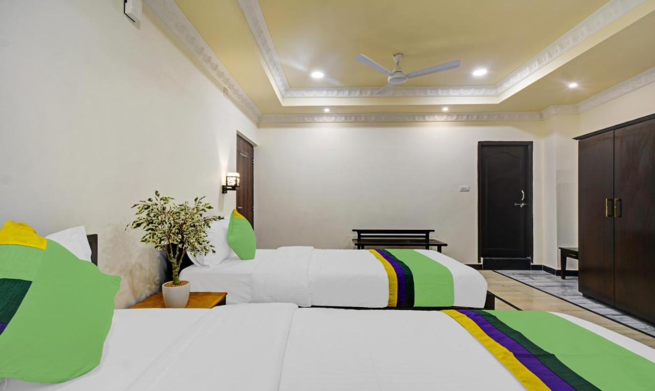 Hotel Treebo Jheel Mahal 3*