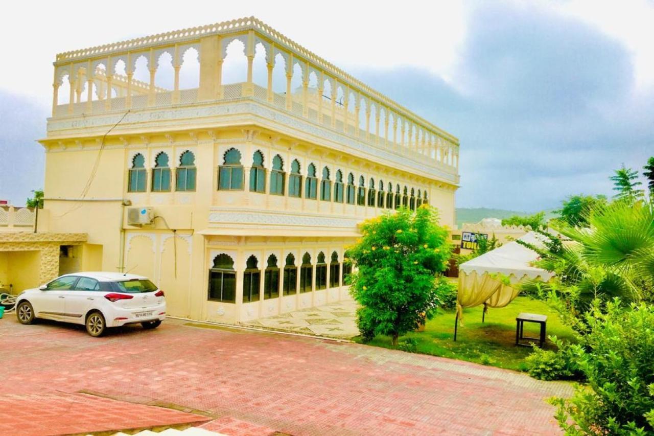 The Takhatgarh