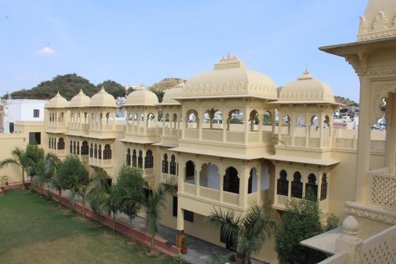 Resort The Kushal Bagh Palace By Calator & Resorts *