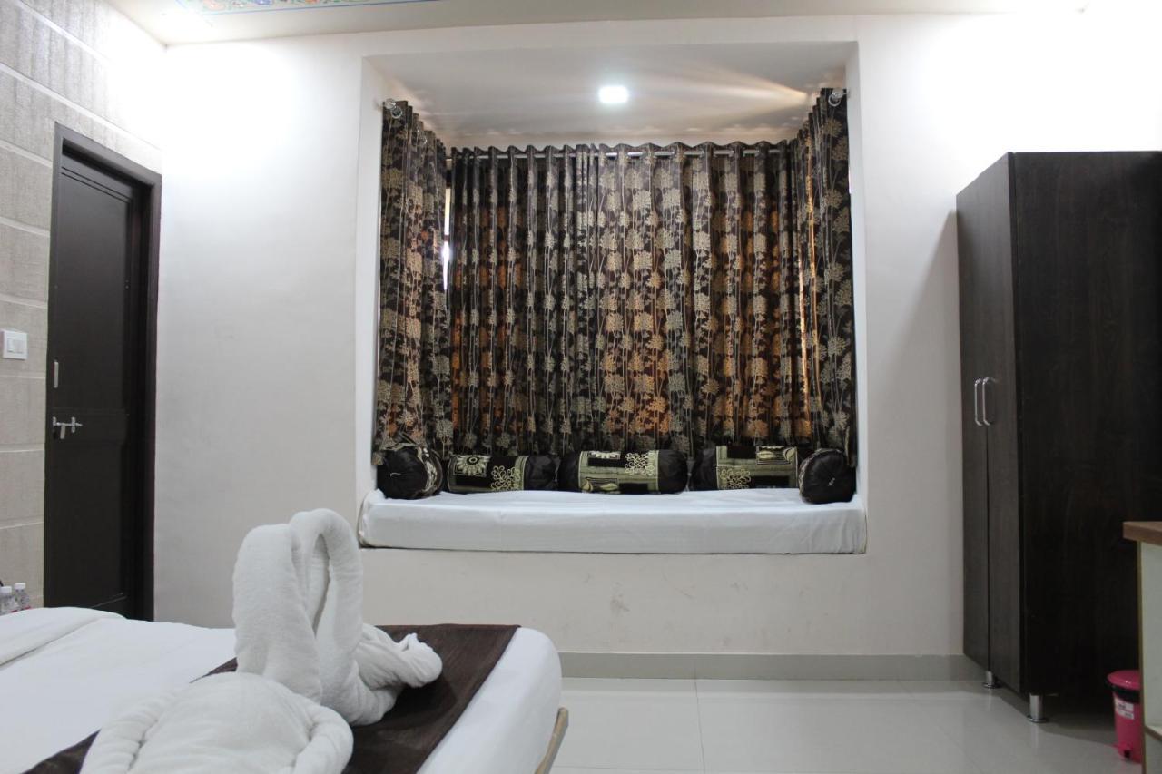 Resort The Kushal Bagh Palace By Calator & Resorts *