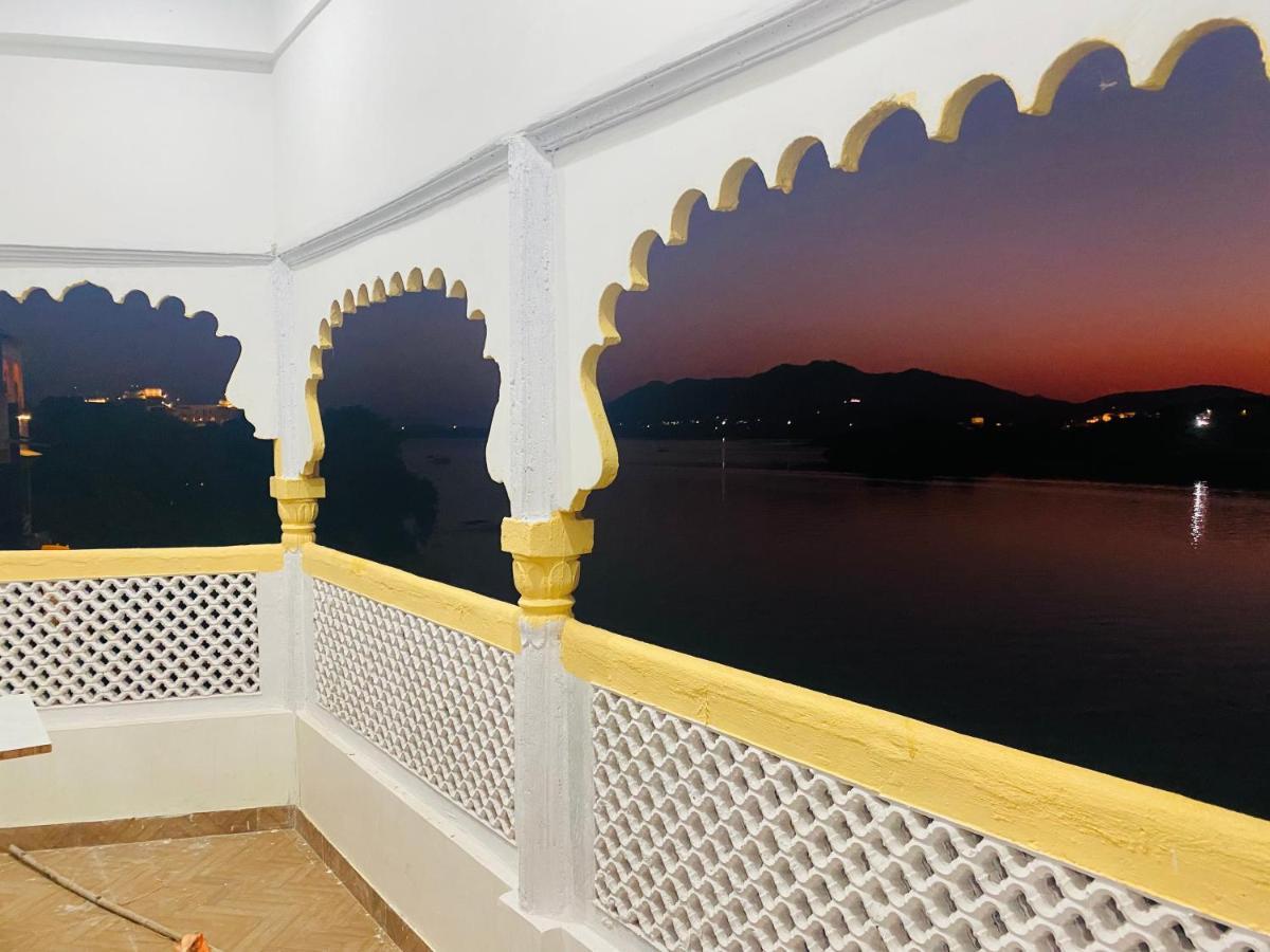 Haveli Balavh With Lake Facing Balcony Hotel