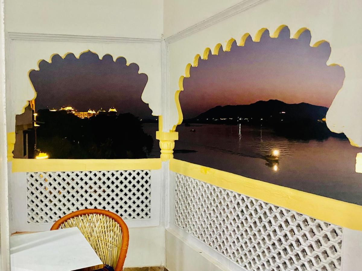 Haveli Balavh With Lake Facing Balcony 3* Udaipur