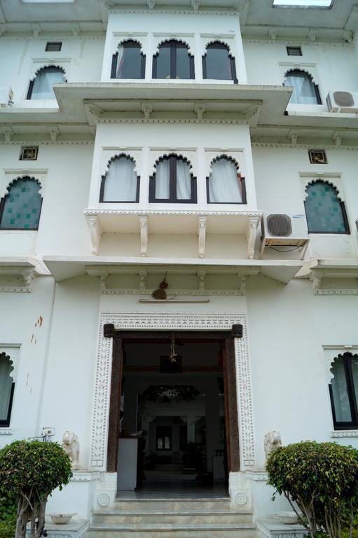 Karohi Haveli - A Heritage 3*