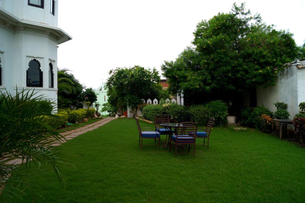 Hotel Karohi Haveli - A Heritage