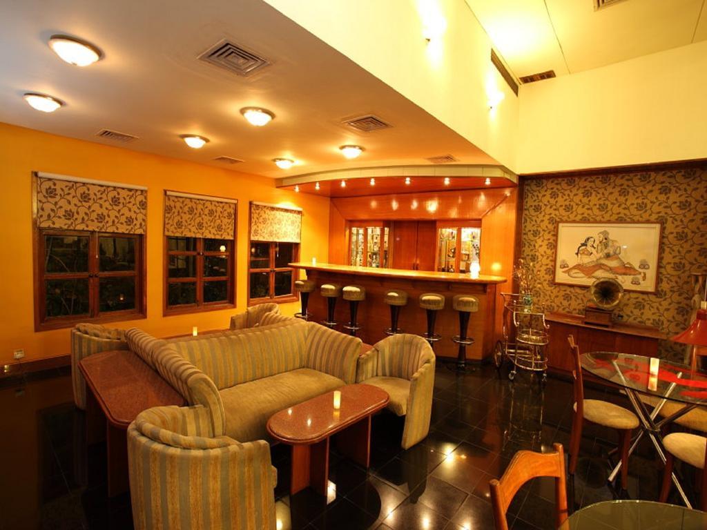 Paras Mahal 3*