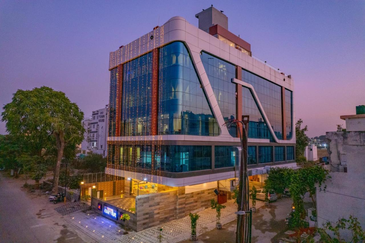 Pax Grand Blue 3 Min Walk From Railway Station 4*