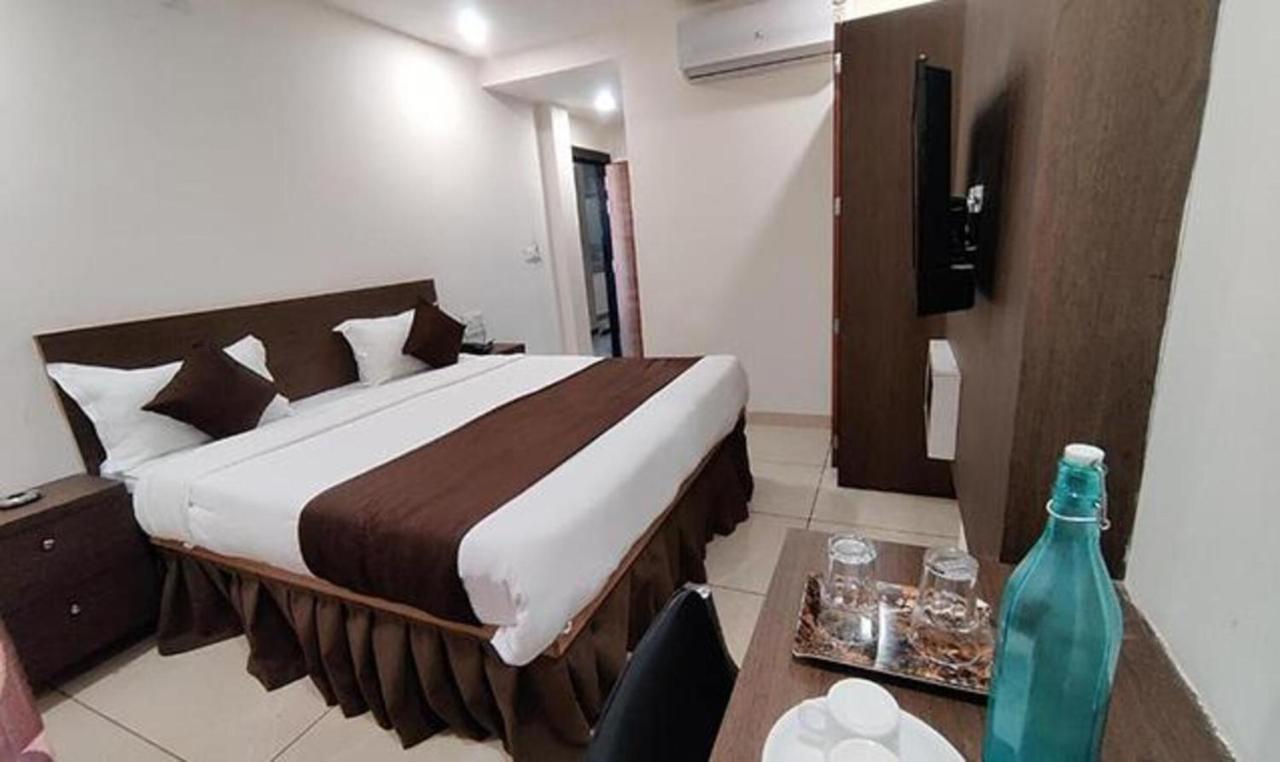 Hotel Golden Rays 2*