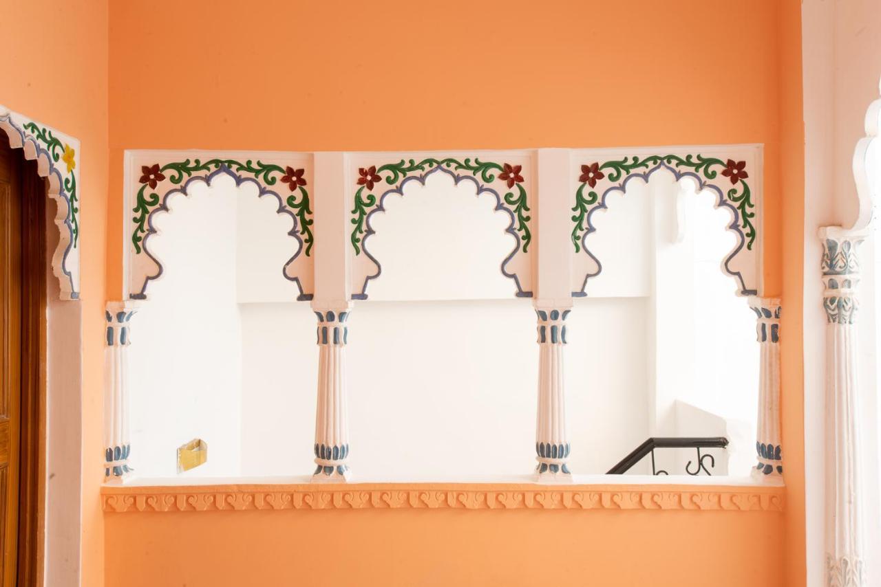 Mantra Hostel