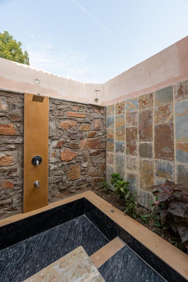 1br With Pool - Escape By Roamhome Udaipur