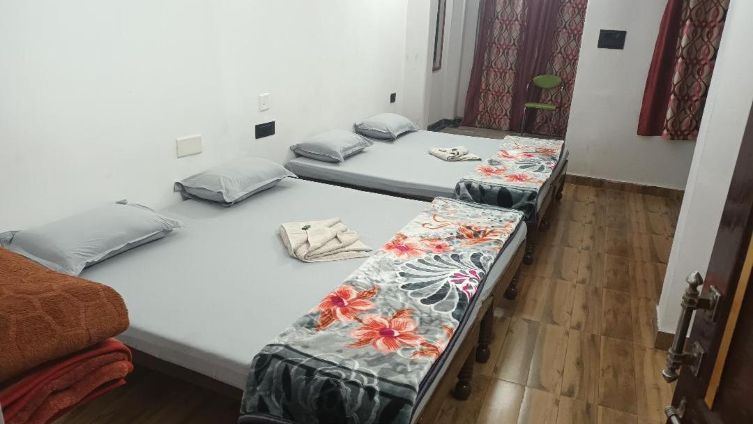 Bed & Breakfast Jag Niwas & Pure Veg Restaurant *