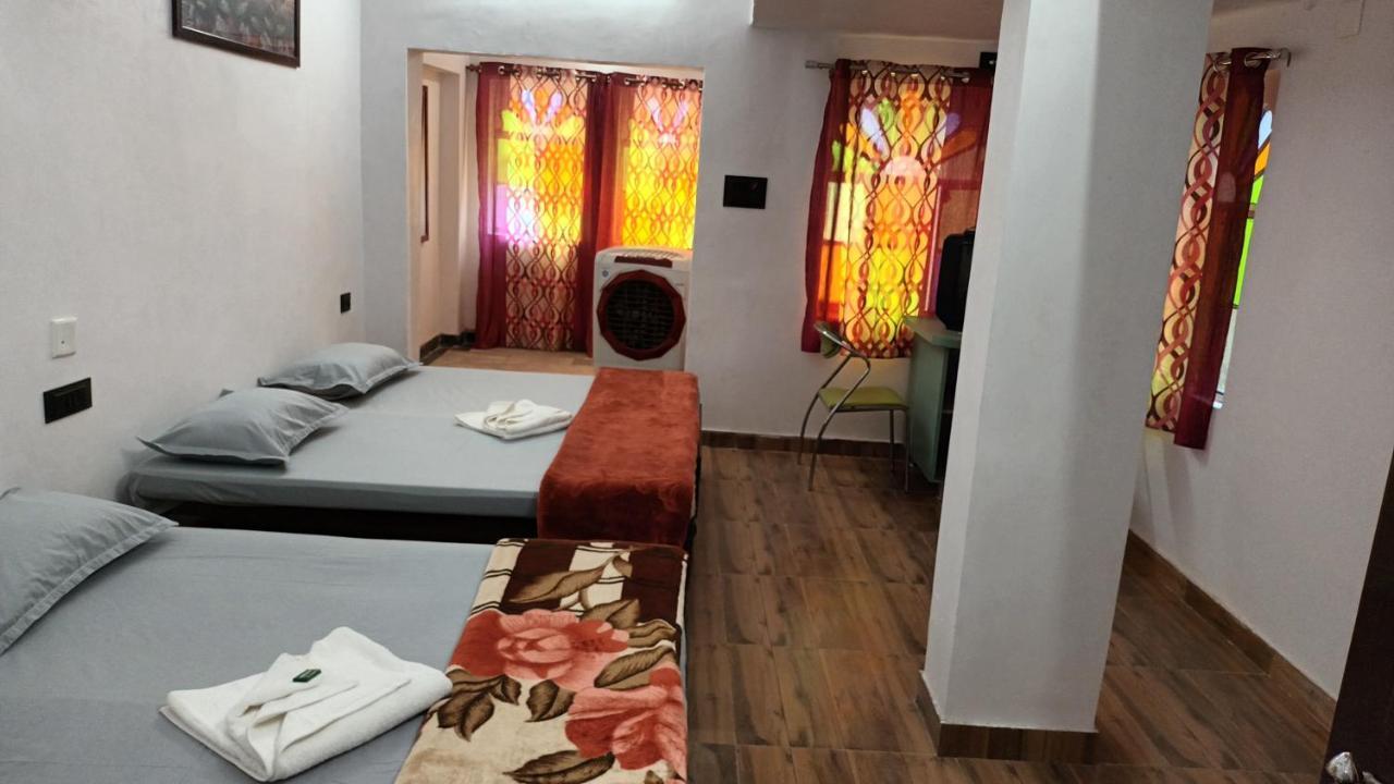 Jag Niwas & Pure Veg Restaurant Bed & Breakfast Udaipur