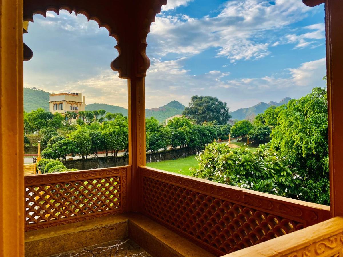 Hotel Aravali Valley 4*