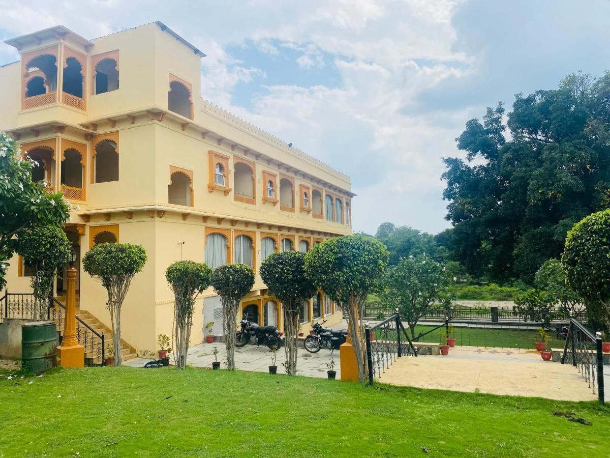Hotel Aravali Valley