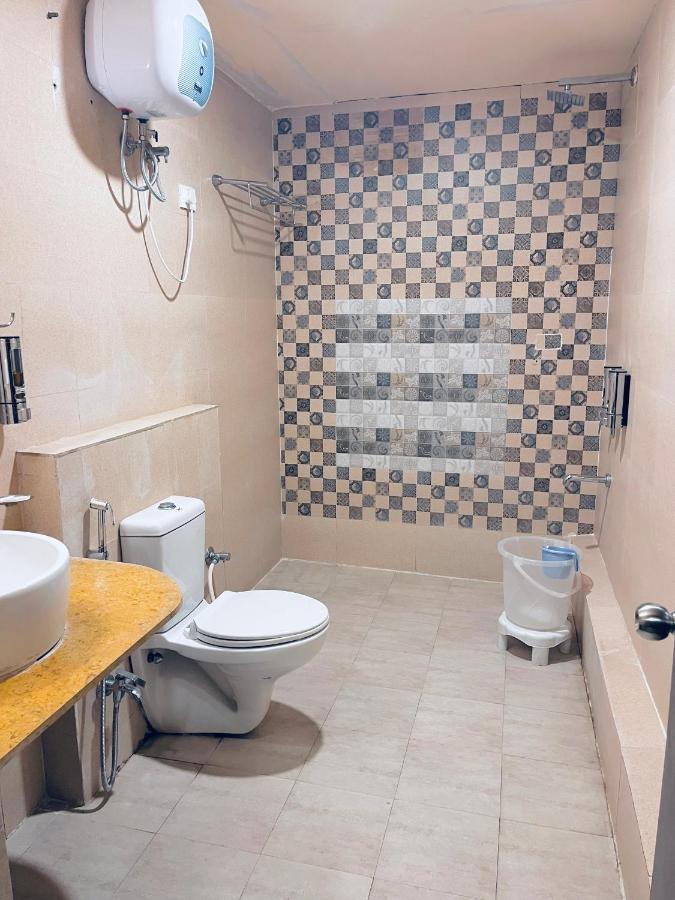 Aravali Valley Hotel 4*
