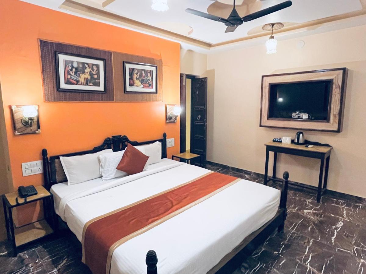 Aravali Valley Hotel 4*