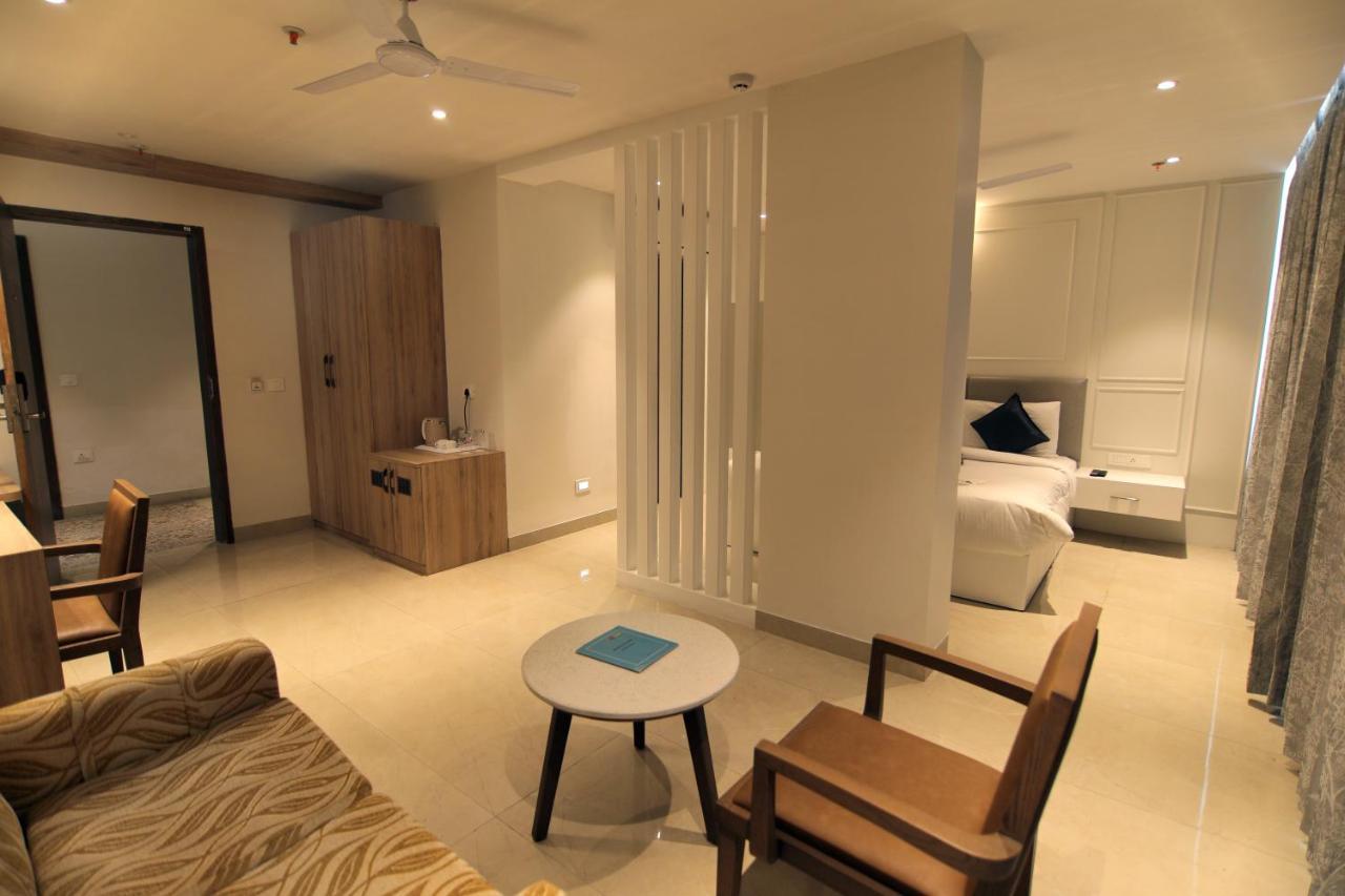 Mumbai House Express Hotel