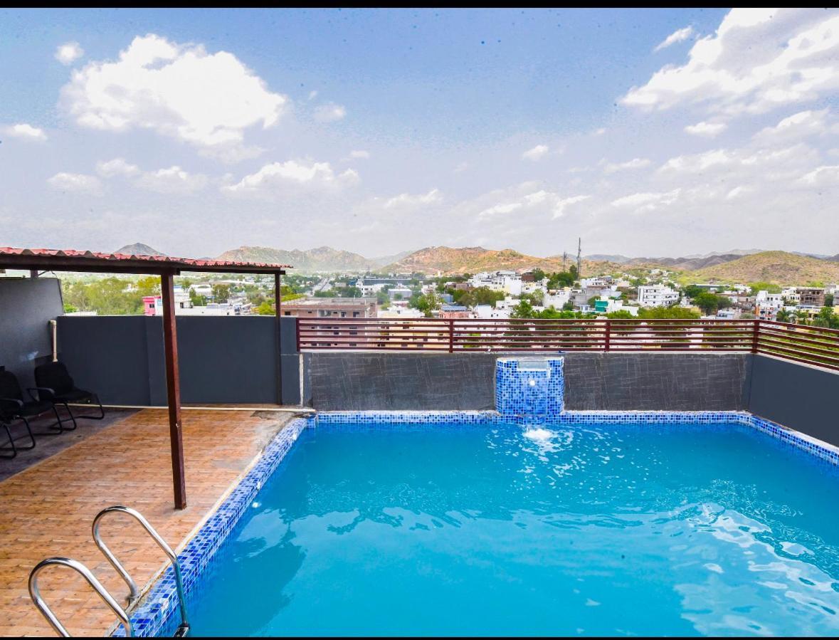 Resort Mangal And Resorts *