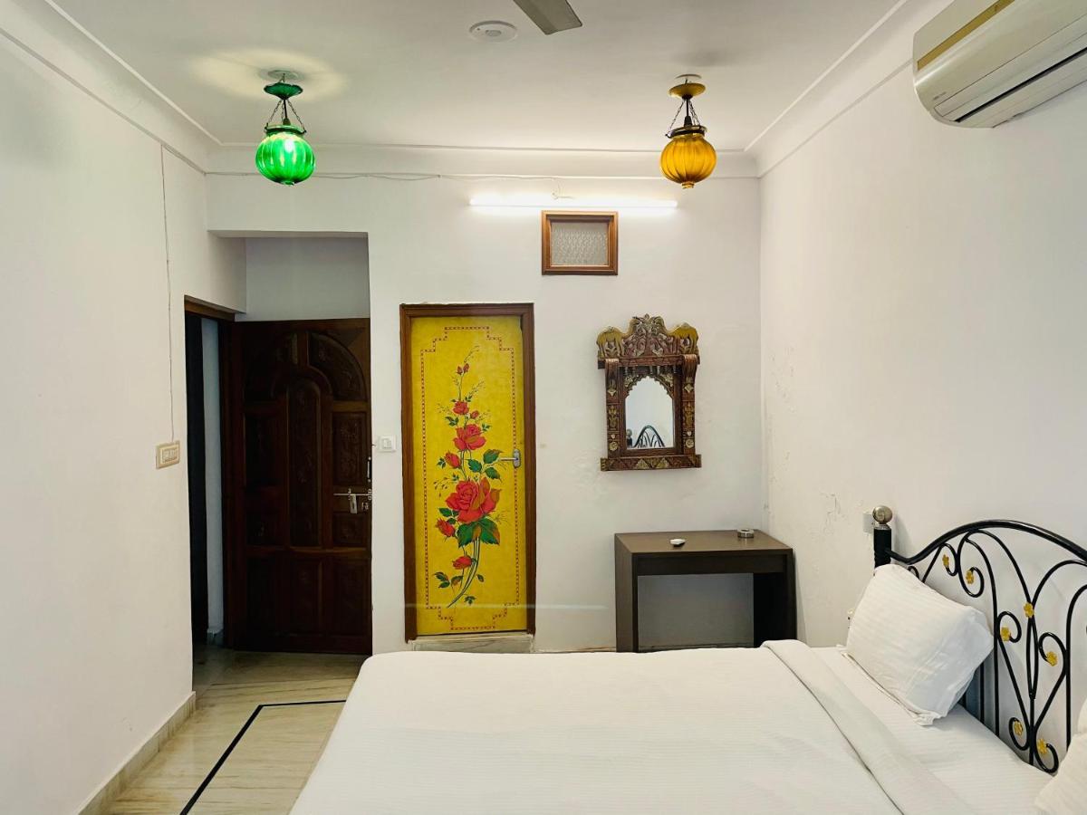 Hotel Lakeside Udaipur
