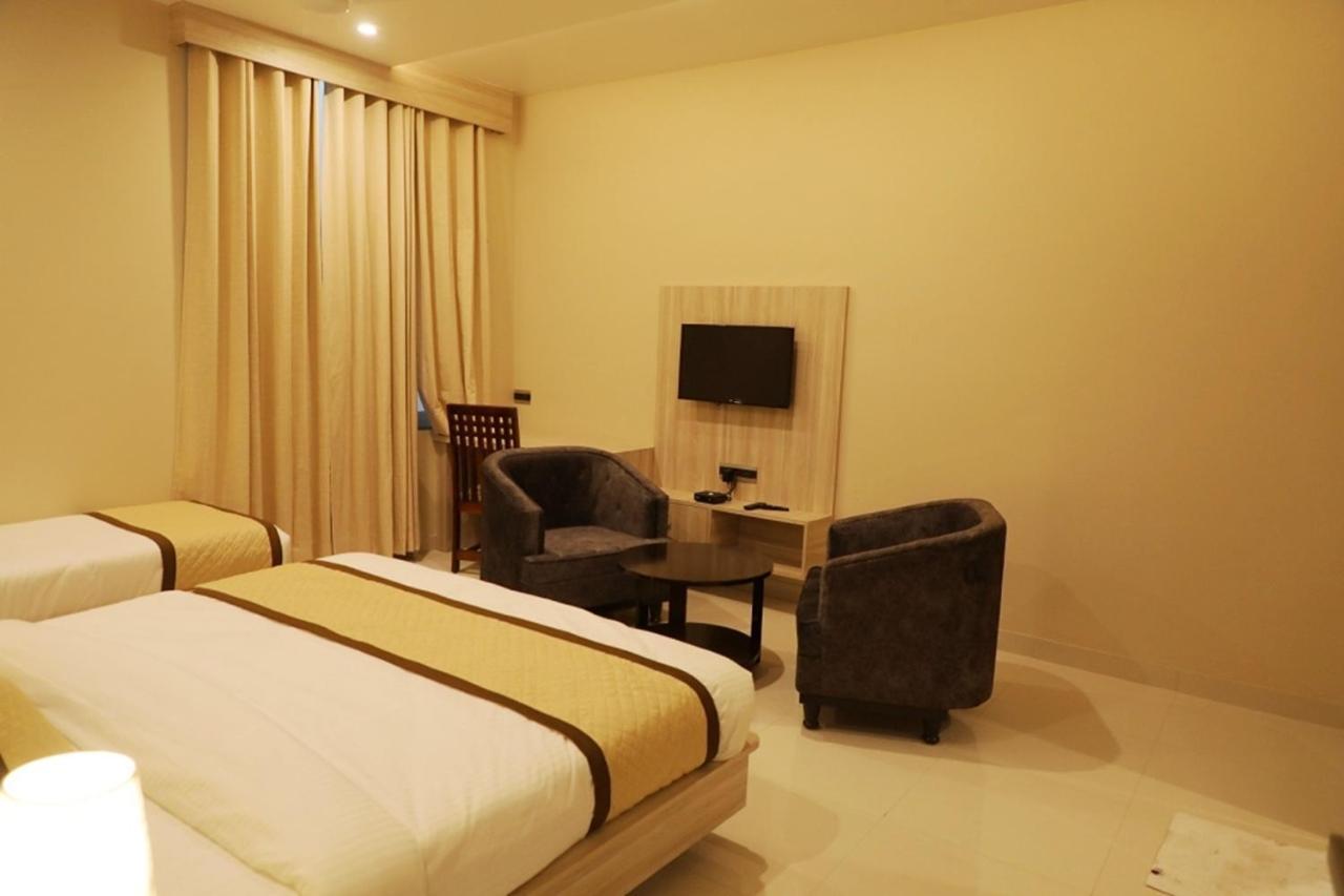 Pine Regency 3*