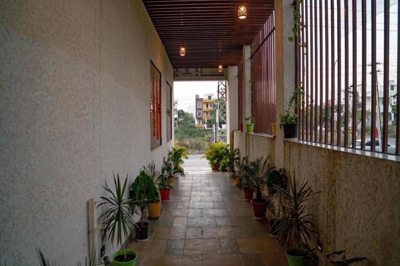Hotel Pine Regency