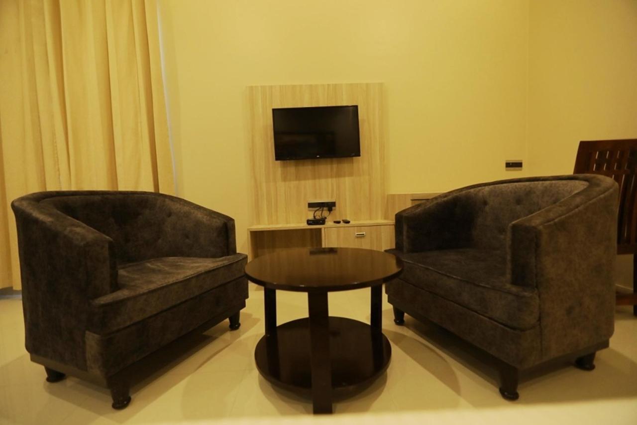 Pine Regency Hotel 3*