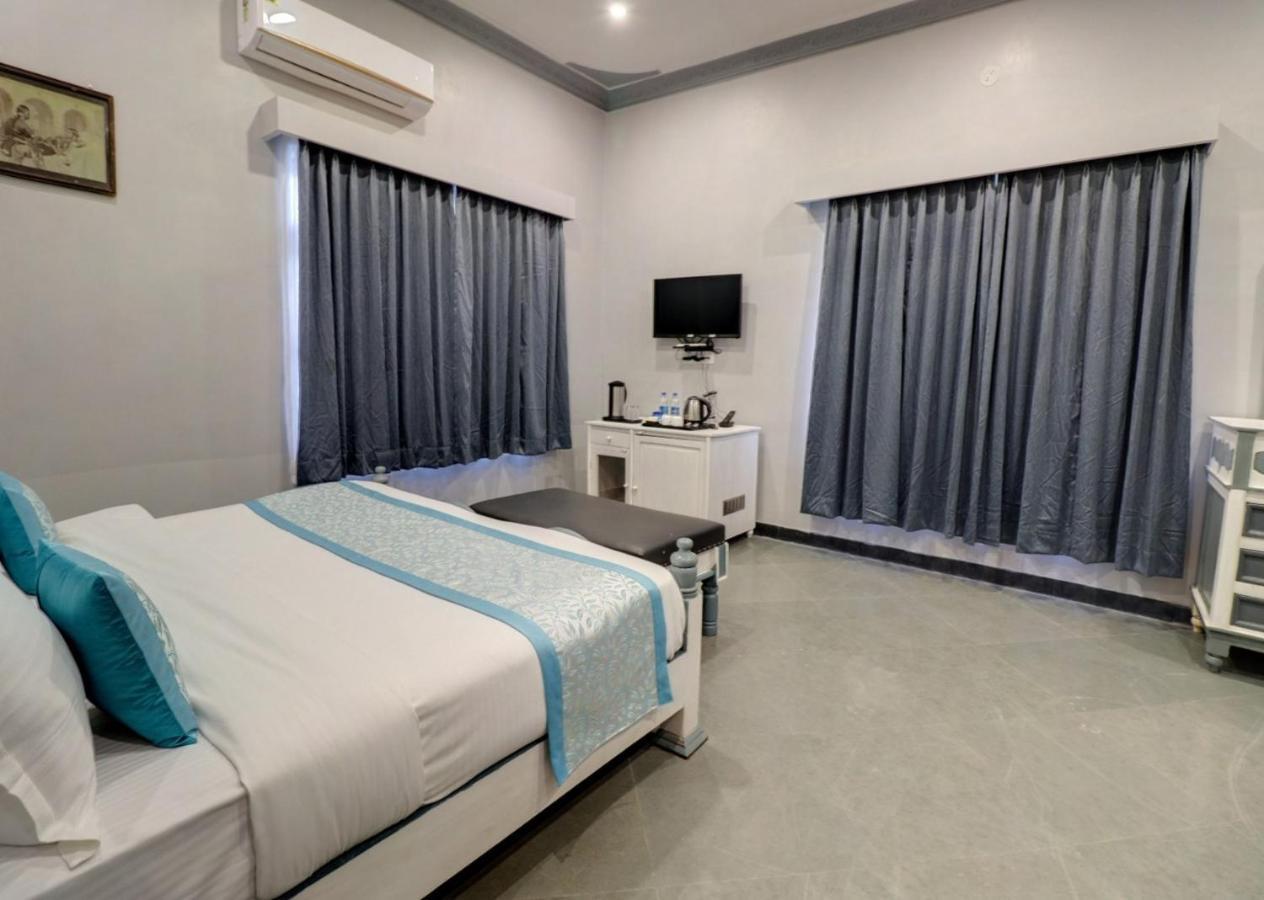 Keshav Resort