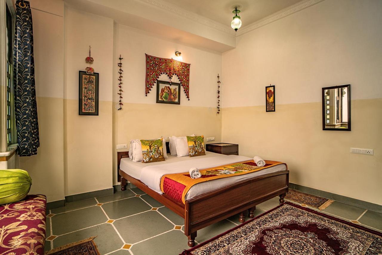 Girnar Udaipur