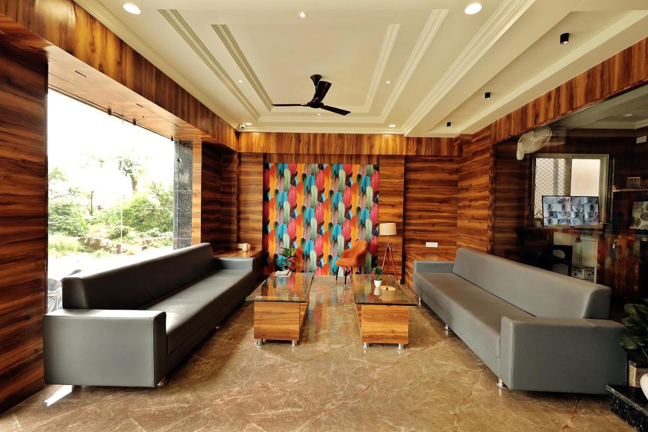 Sparkle Just 400 Meters From Railway Station Hotel Udaipur