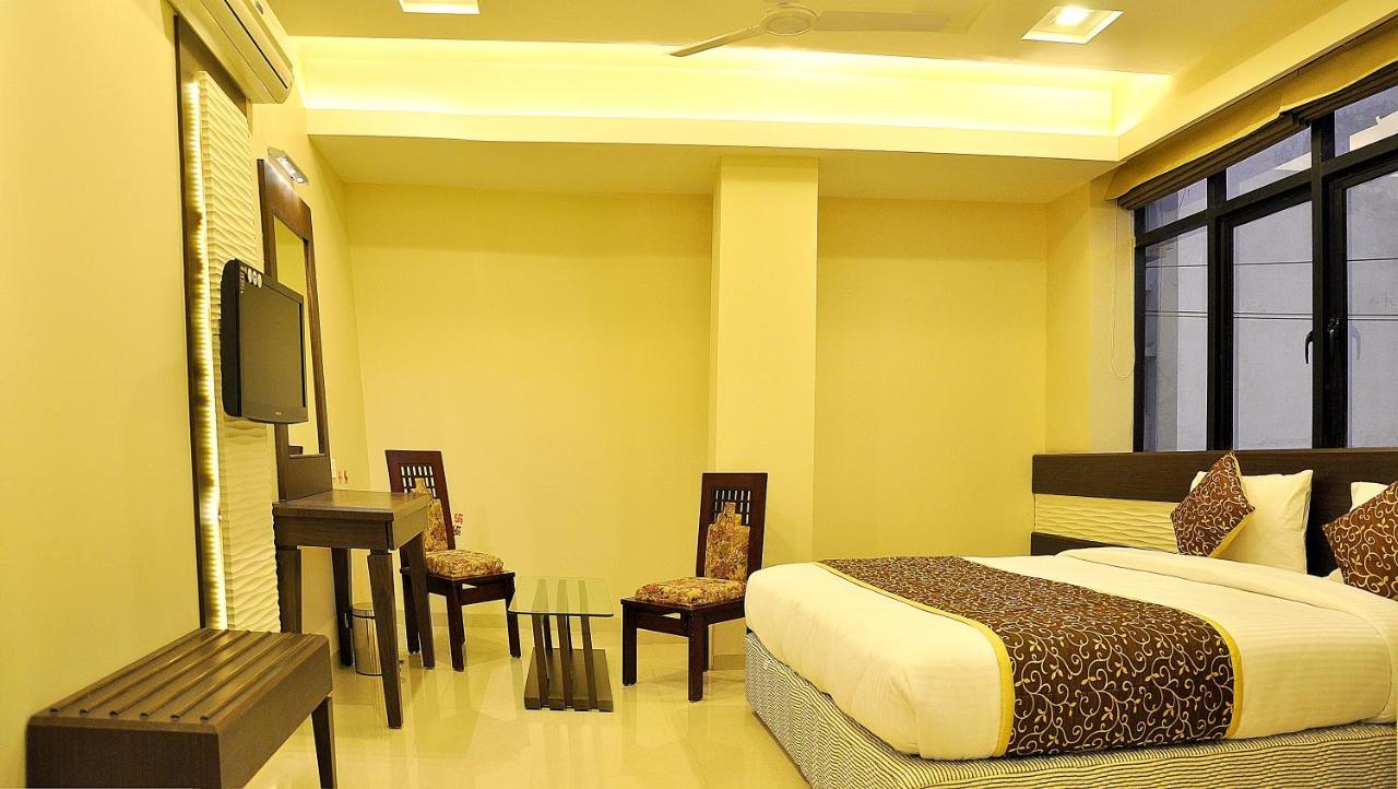 Hotel Shree Narayana Hotel-bar-rooftop Terrace-disc!! 50 Mtr From Bus Stand