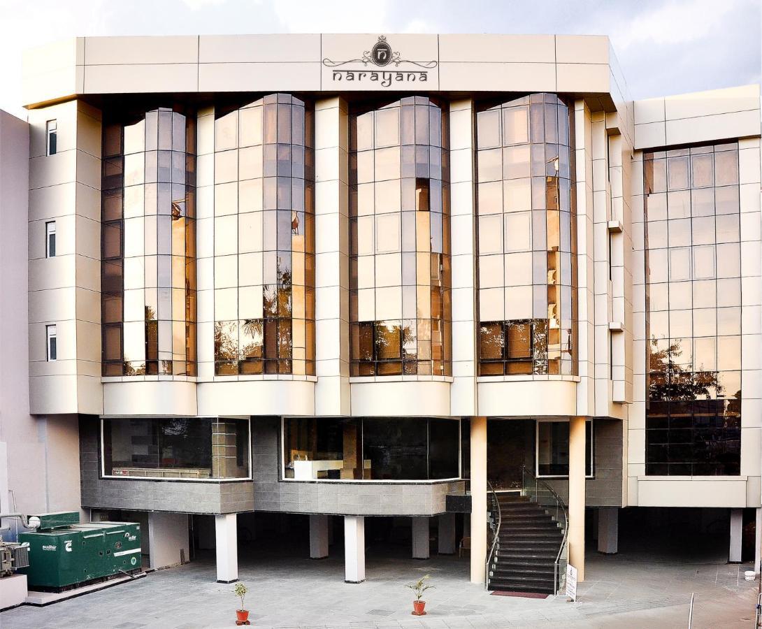 Shree Narayana Hotel-bar-rooftop Terrace-disc!! 50 Mtr From Bus Stand Hotel 4*