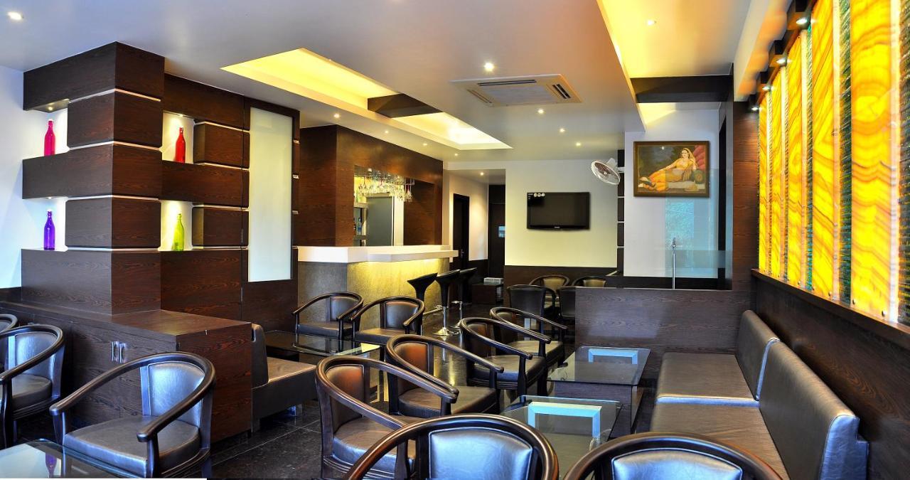 Shree Narayana Hotel-bar-rooftop Terrace-disc!! 50 Mtr From Bus Stand Hotel 4*
