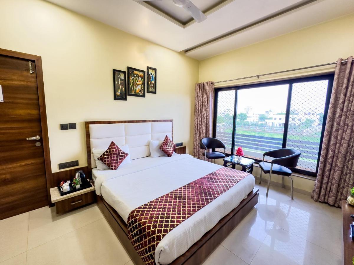 Hillcrest Palace 3*