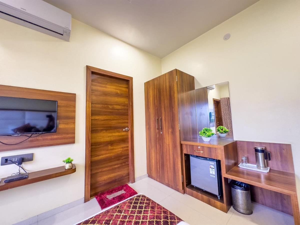 Hillcrest Palace 3*