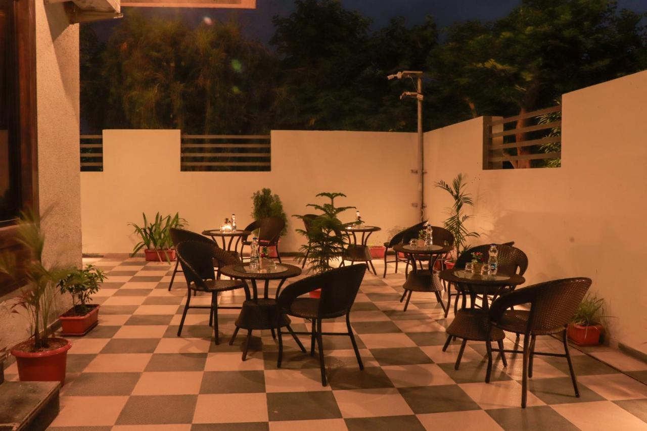 Hillcrest Palace