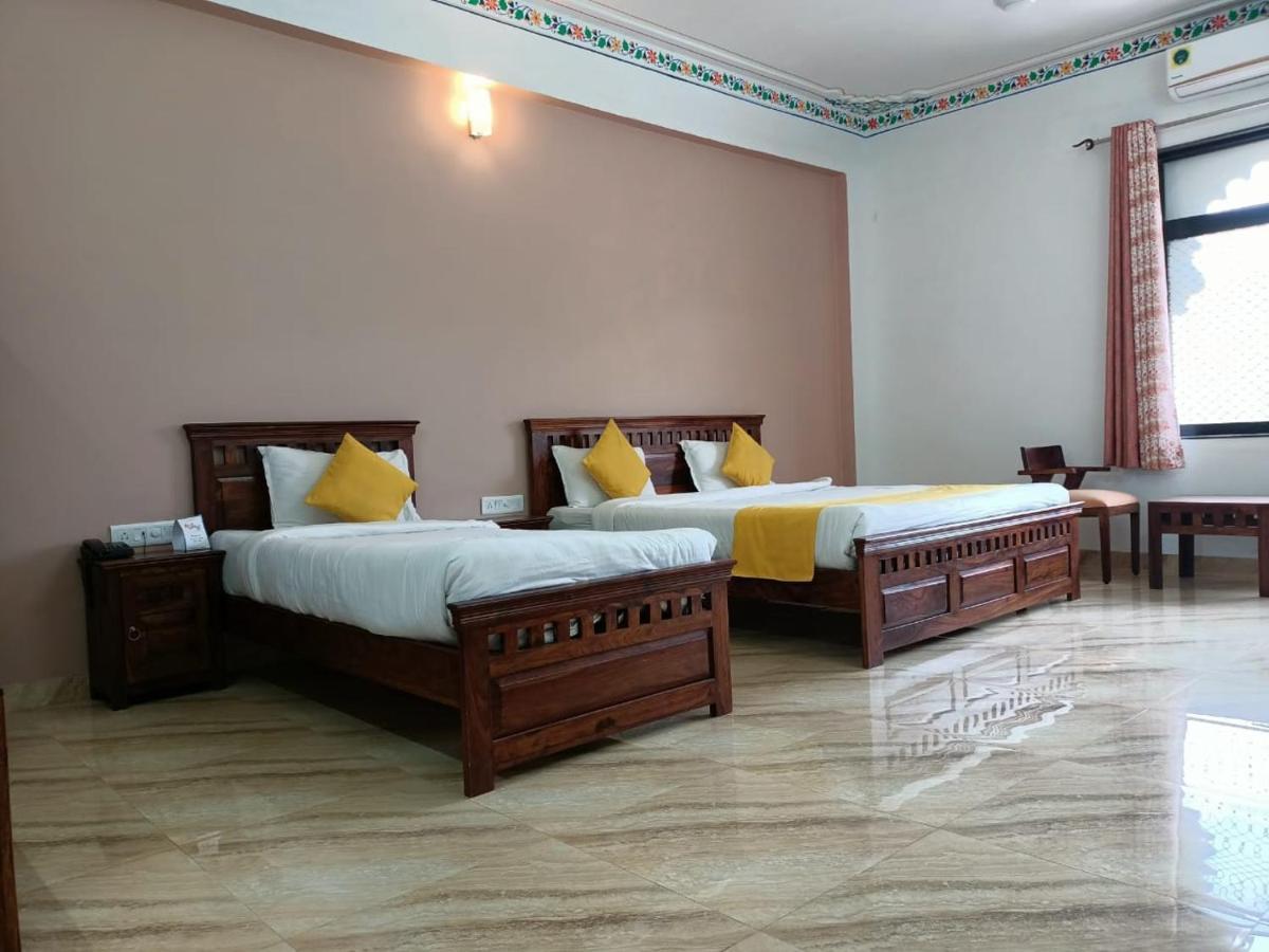 Riviera Madaar 3*