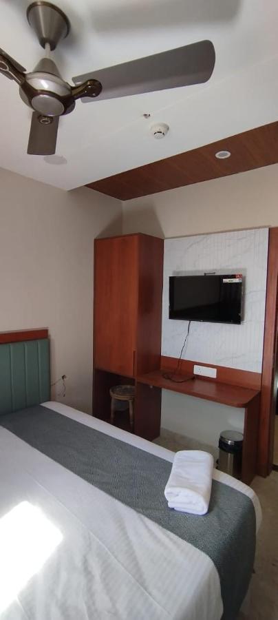 Hotel Vijay 3*