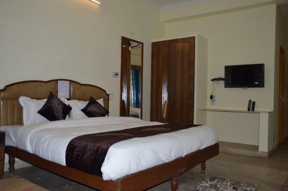 Vinayakam Hotel