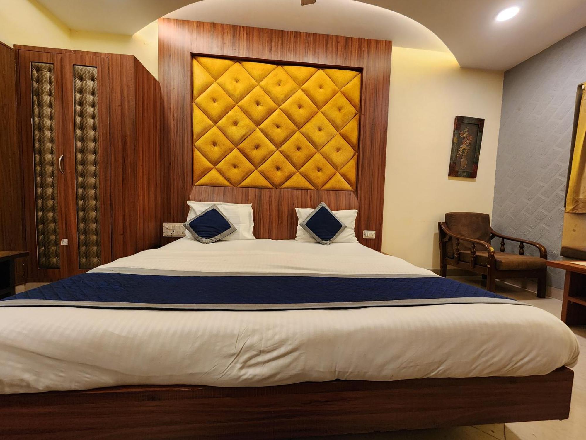 Hotel Savera Udaipur